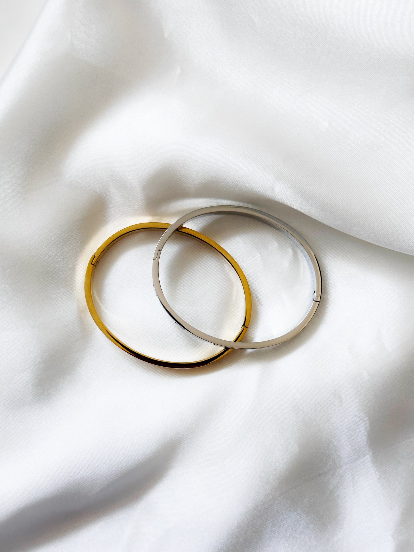 HJ Armreifen aus Edelstahl