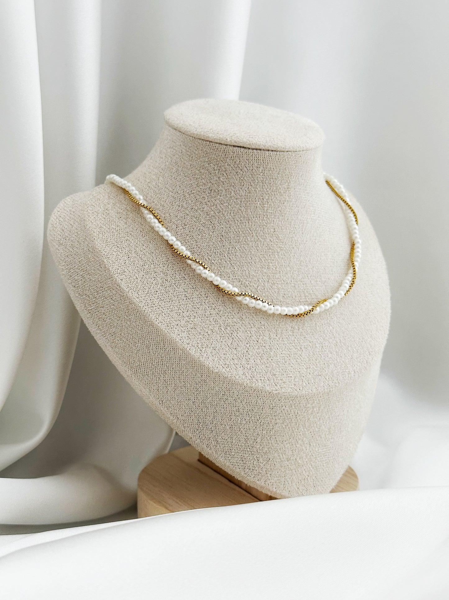 Twisted Pearl Kette Edelstahl Gold | Perlen Edelstahlkette Wasserfest Nickelfrei