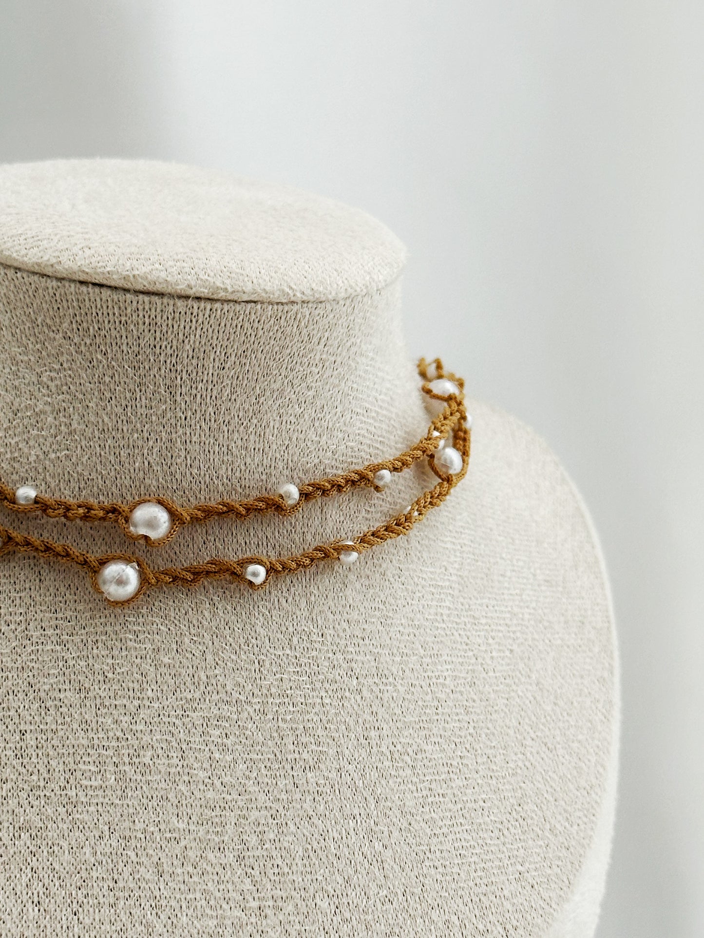 Boho Pearl Kette Makramee gehäkelt | Perlenkette rot beige handgemacht Choker