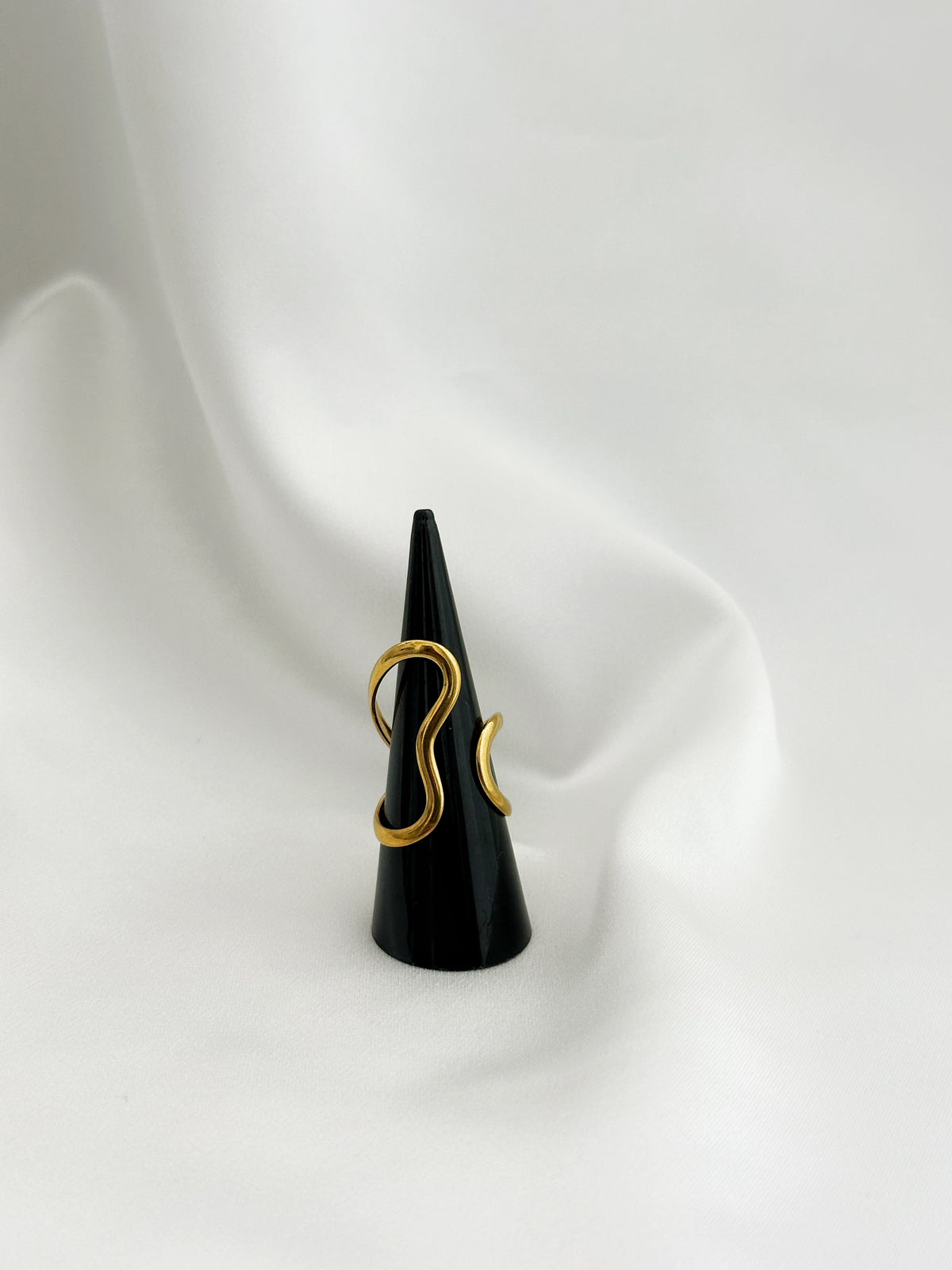 Goldener Statement Ring aus Edelstahl – verstellbarer offener Ring