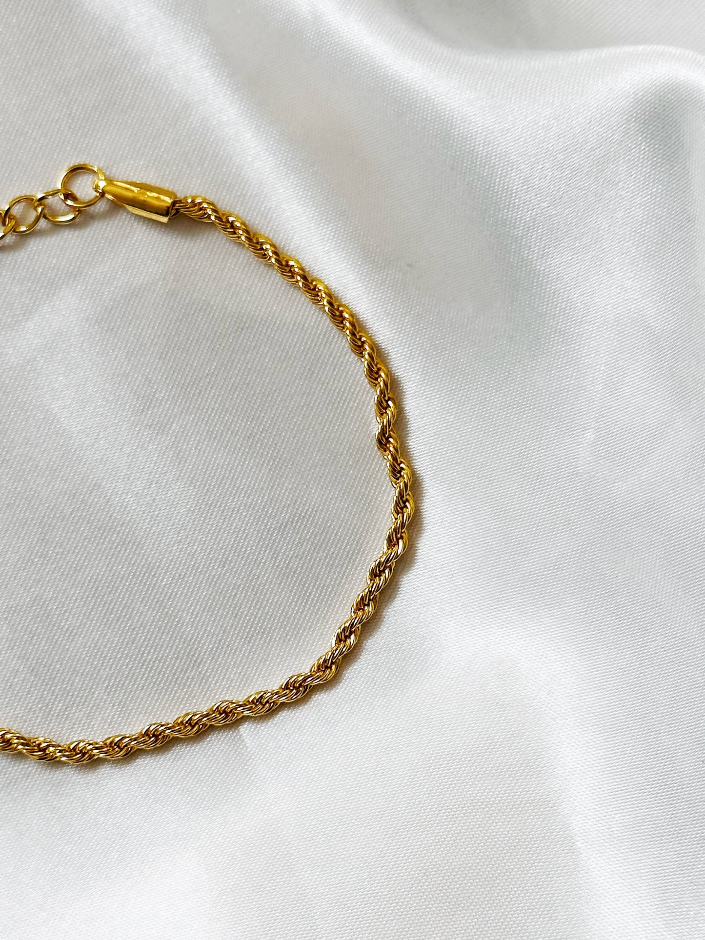 Goldene DNA Fusion Armband