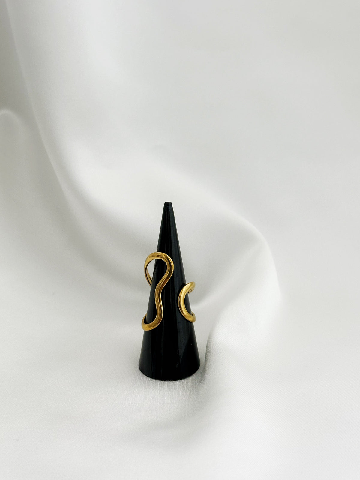 Goldener Statement Ring aus Edelstahl – verstellbarer offener Ring