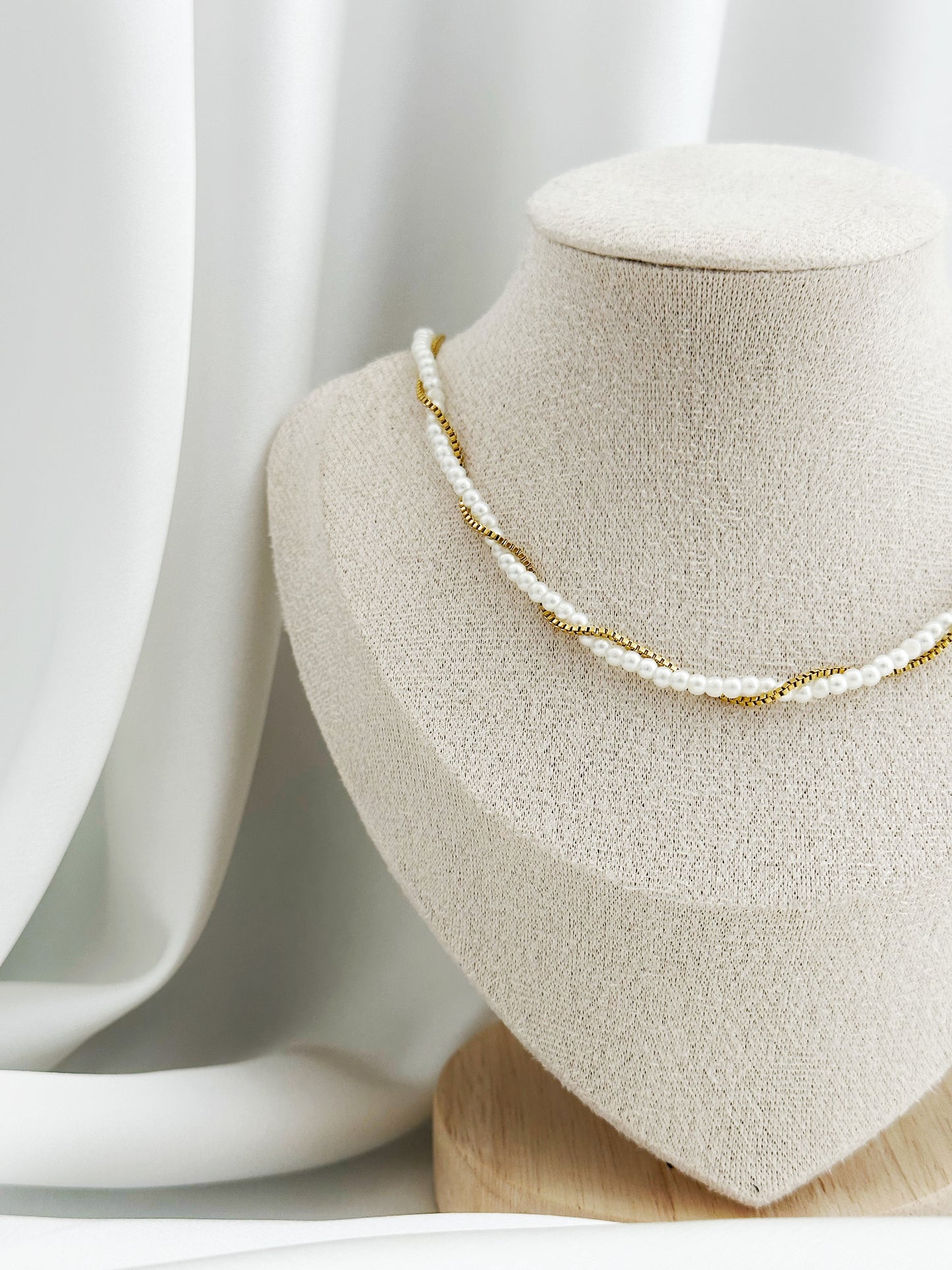 Twisted Pearl Kette Edelstahl Gold | Perlen Edelstahlkette Wasserfest Nickelfrei