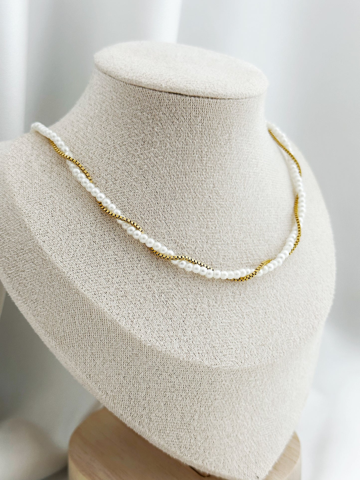 Twisted Pearl Kette Edelstahl Gold | Perlen Edelstahlkette Wasserfest Nickelfrei