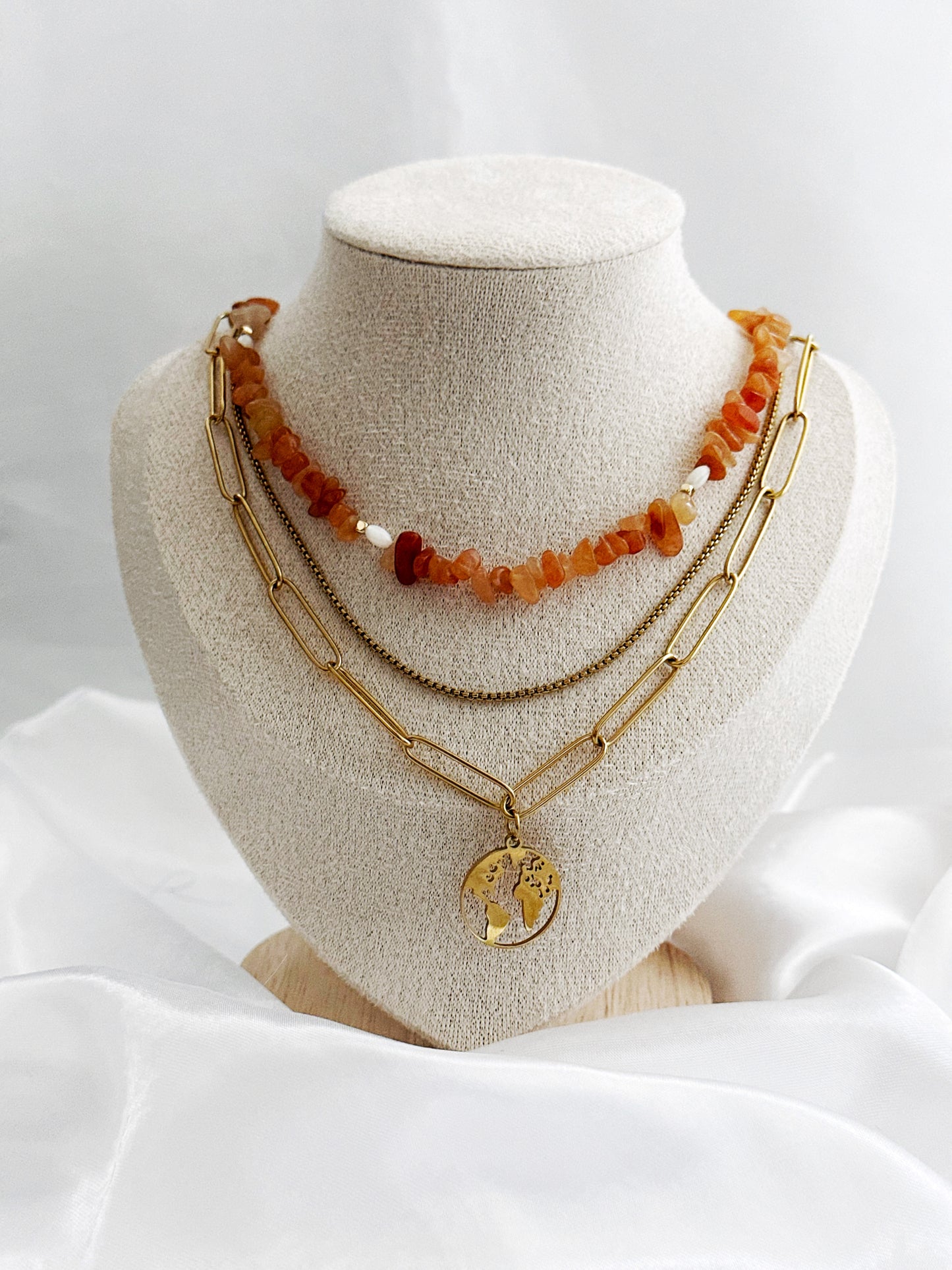Vergoldetes 3-teiliges Layering-Kettenset Amber Earth mit verschiedenen Längen