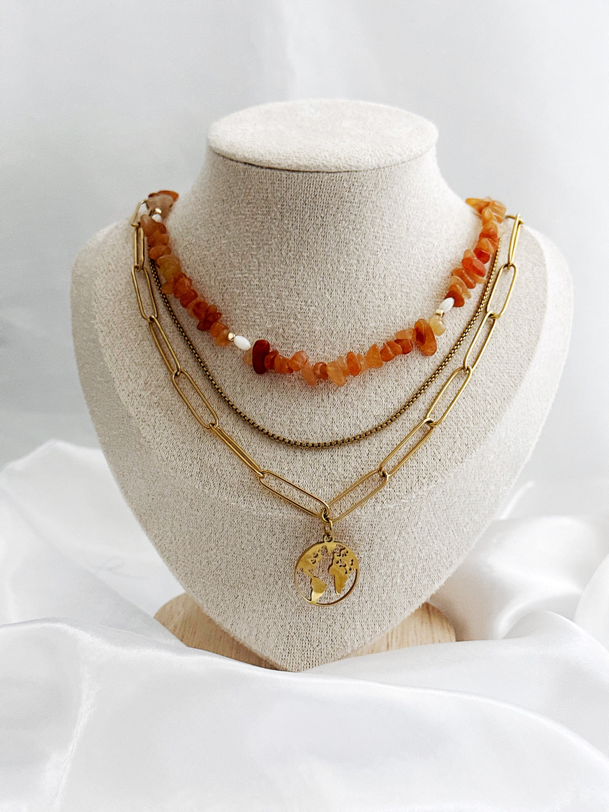Vergoldetes 3-teiliges Layering-Kettenset Amber Earth mit verschiedenen Längen
