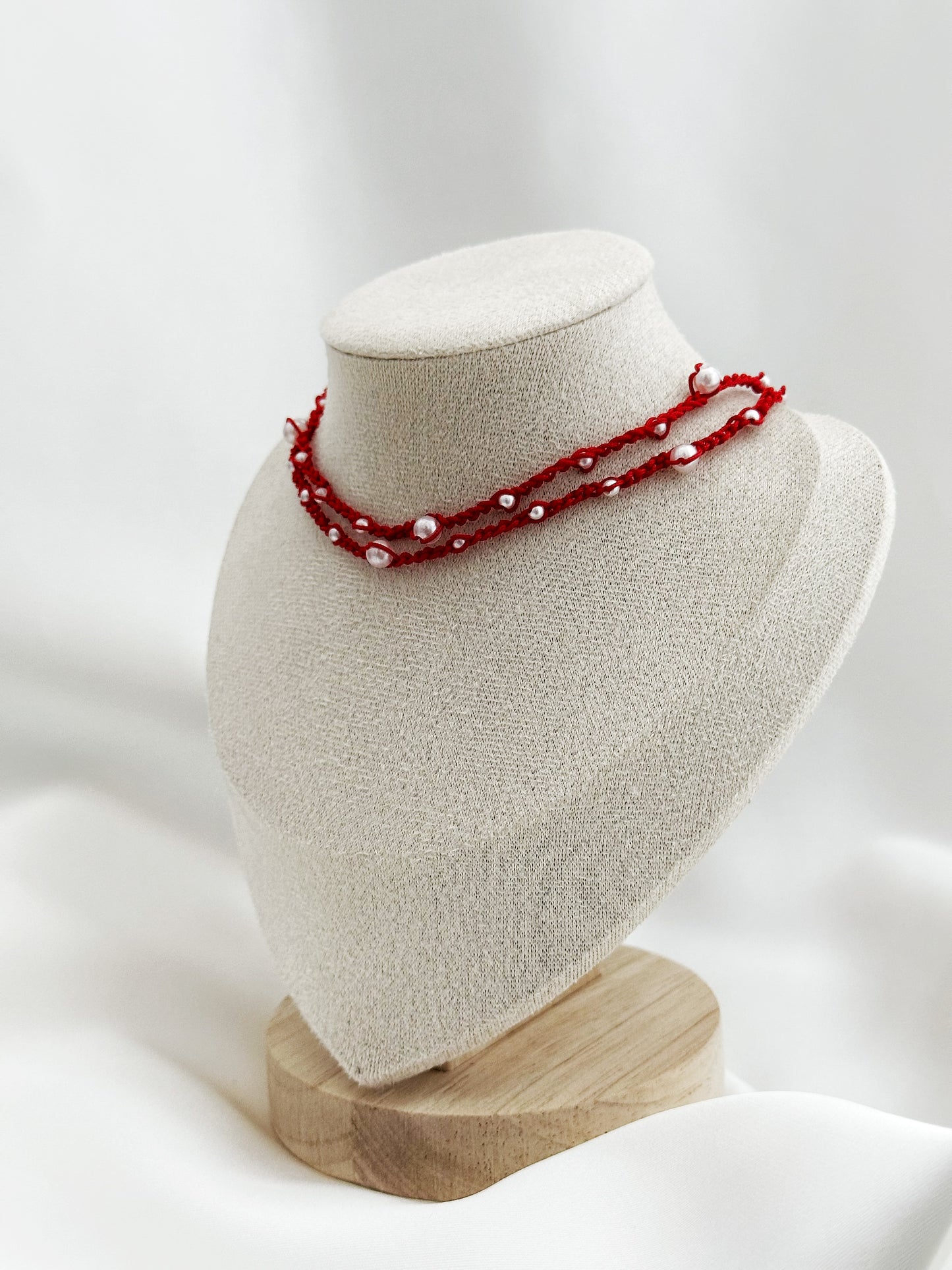 Boho Pearl Kette Makramee gehäkelt | Perlenkette rot beige handgemacht Choker