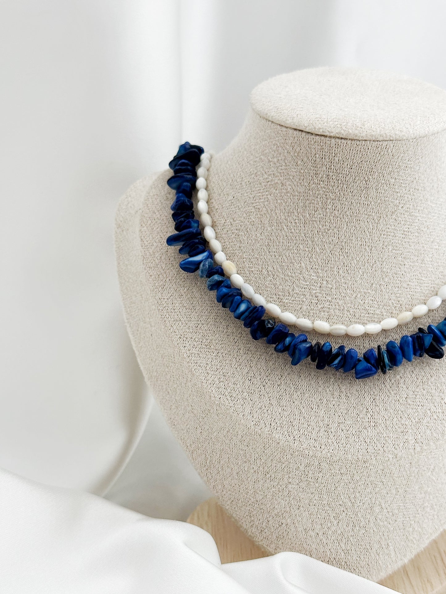 Luna Mare Lapislazuli Perlmutt Kette Edelstahl – 2er Layering Halskette Blau Weiß