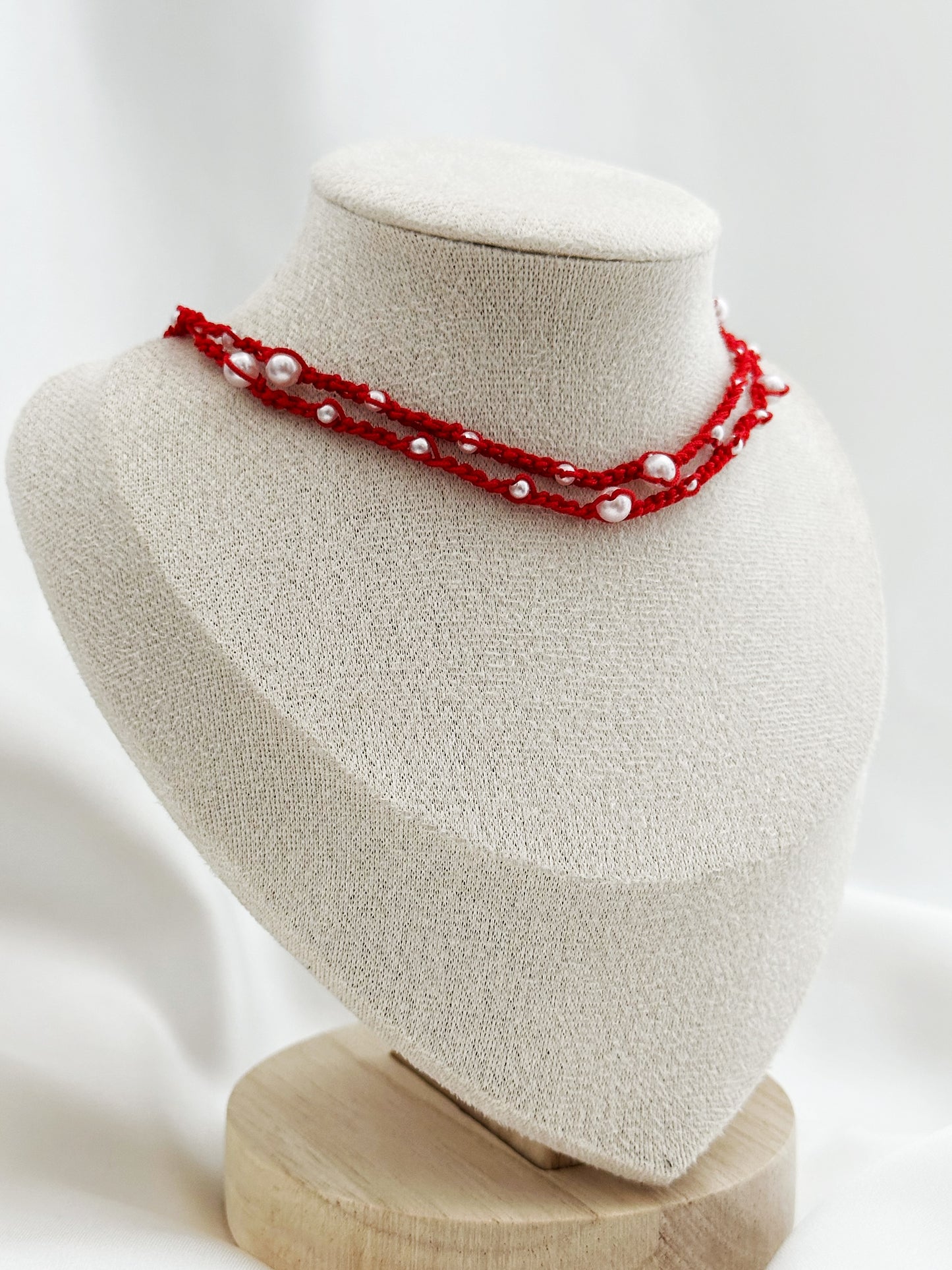Boho Pearl Kette Makramee gehäkelt | Perlenkette rot beige handgemacht Choker