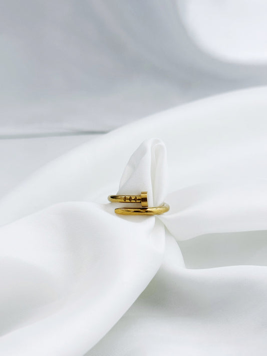 Golden Curve - Ring