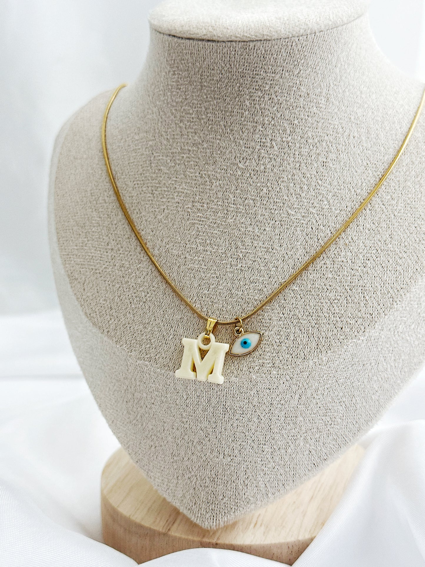 Tiny Love Letter – Personalisierte Buchstabenkette