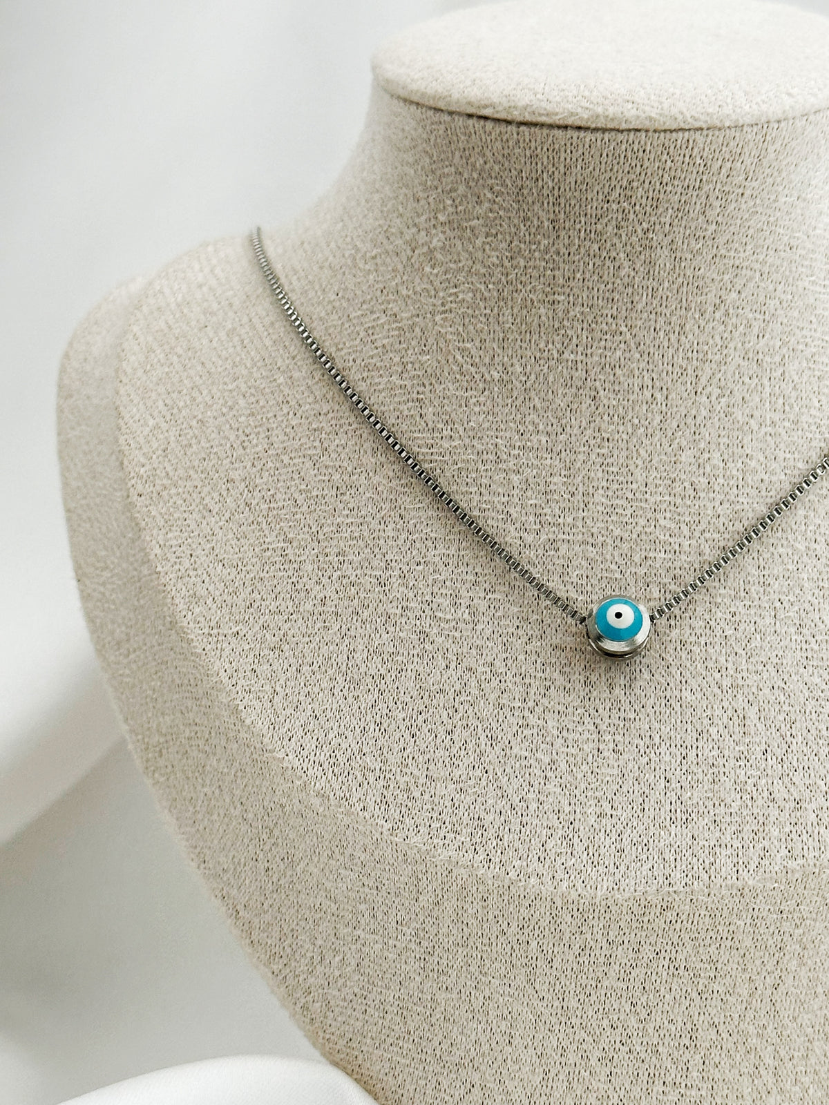 Silberne Nazar-Kette aus Edelstahl – minimalistische Evil Eye Halskette