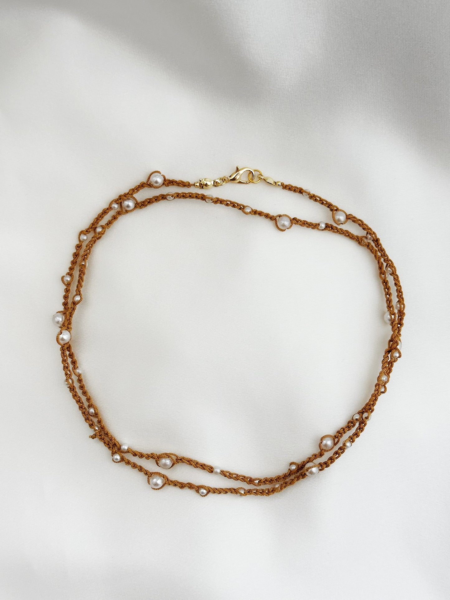 Boho Pearl Kette Makramee gehäkelt | Perlenkette rot beige handgemacht Choker