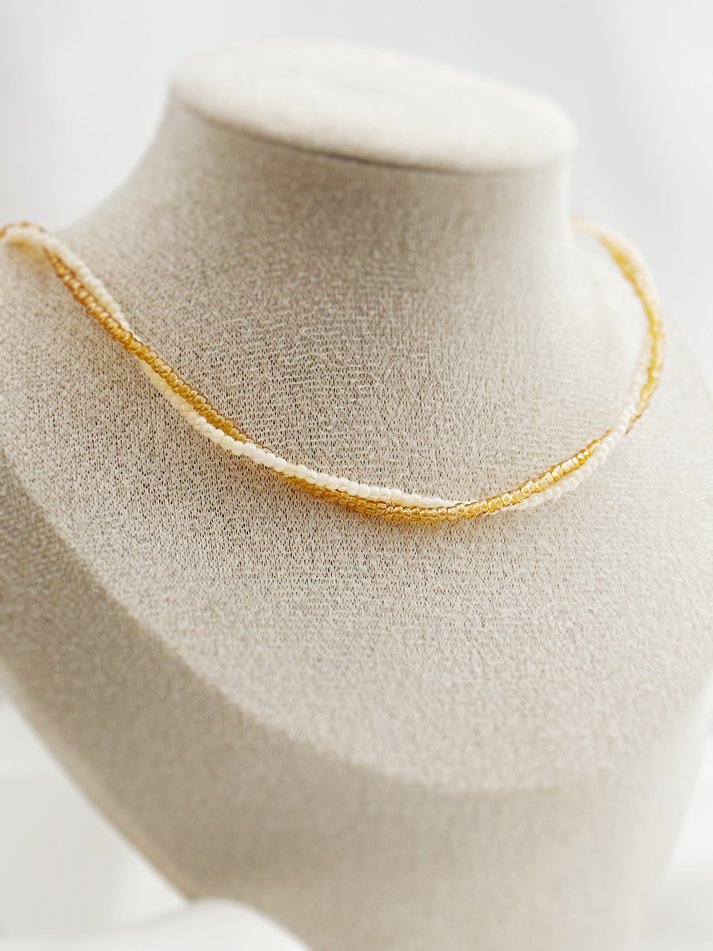 Doppelreihige Perlenkette Ivory Champagne – Choker Glasperlen Gold Damen