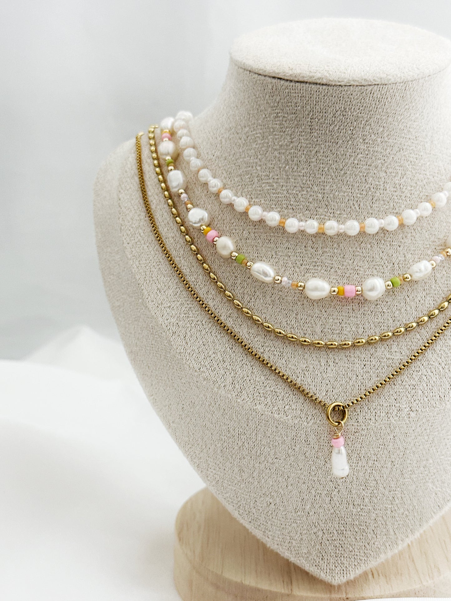 Pearl Bloom – 4-teiliges Layering-Ketten-Set | 2 Varianten