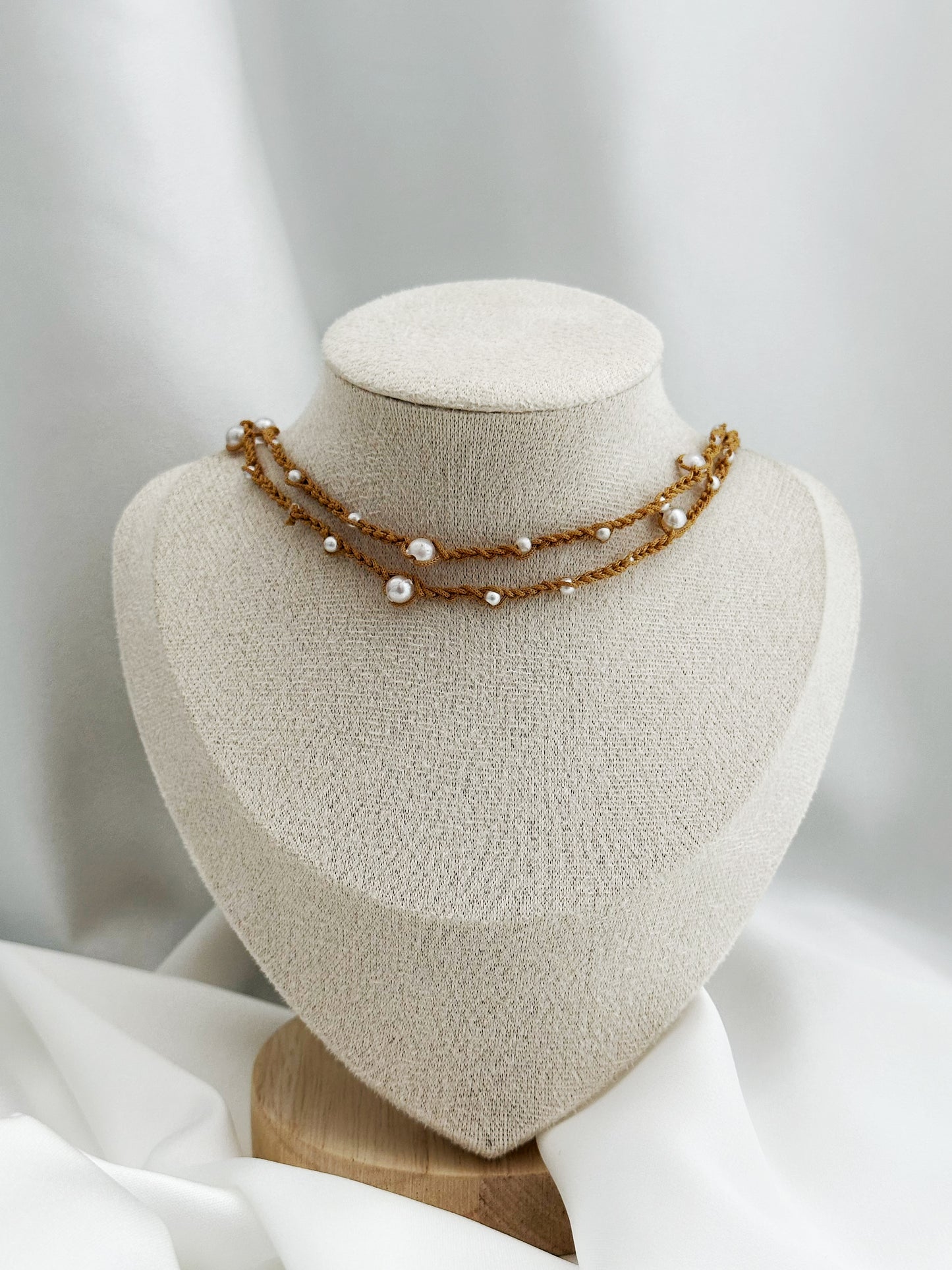 Boho Pearl Kette Makramee gehäkelt | Perlenkette rot beige handgemacht Choker