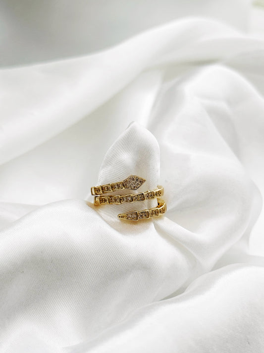 Vyra - Der verstellbare Ring in Schlangenoptik