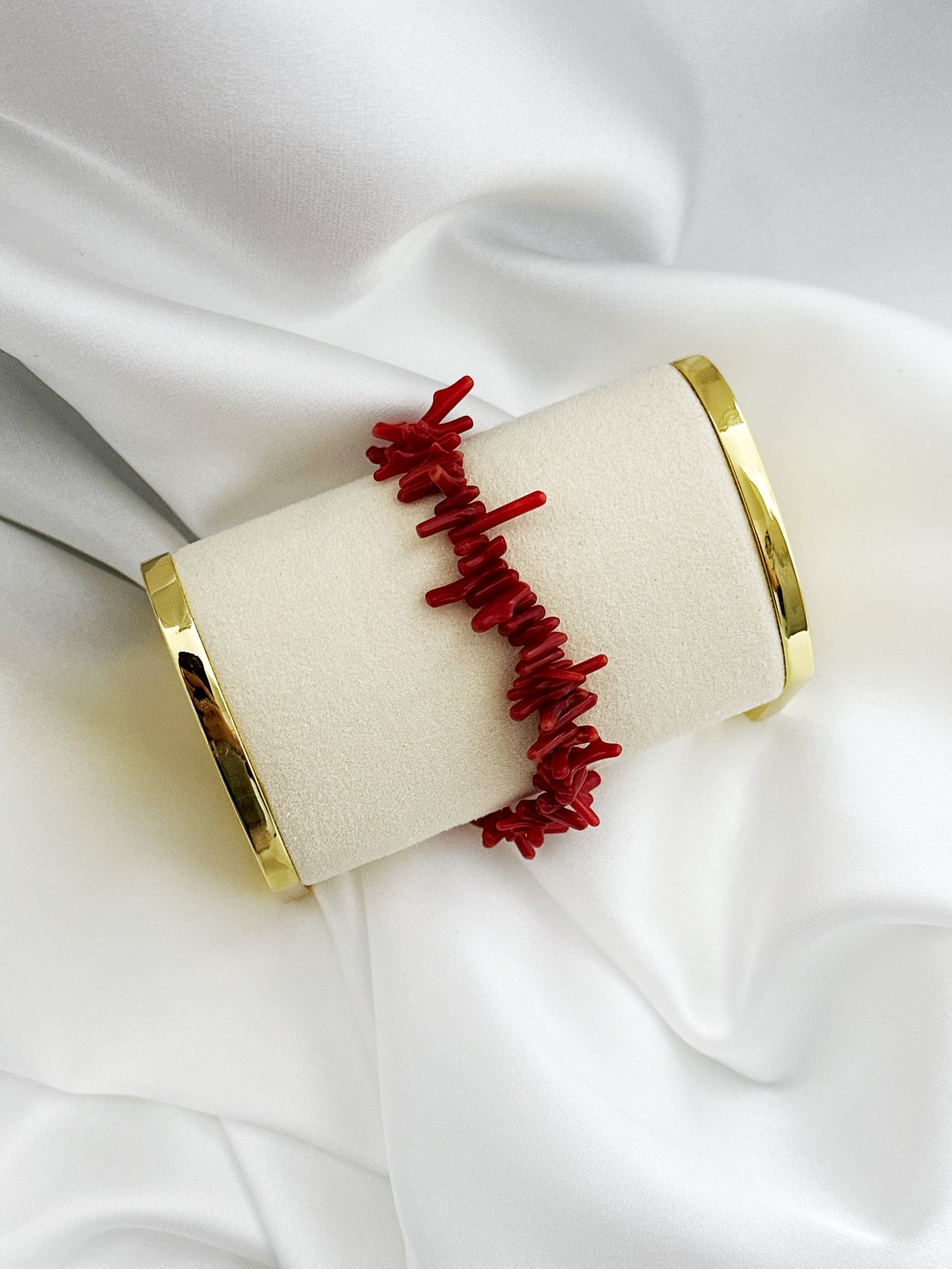 Rosso Mare Korallen Armband Edelstahl Personalisiert – Buchstabe Wählbar Rot Gold