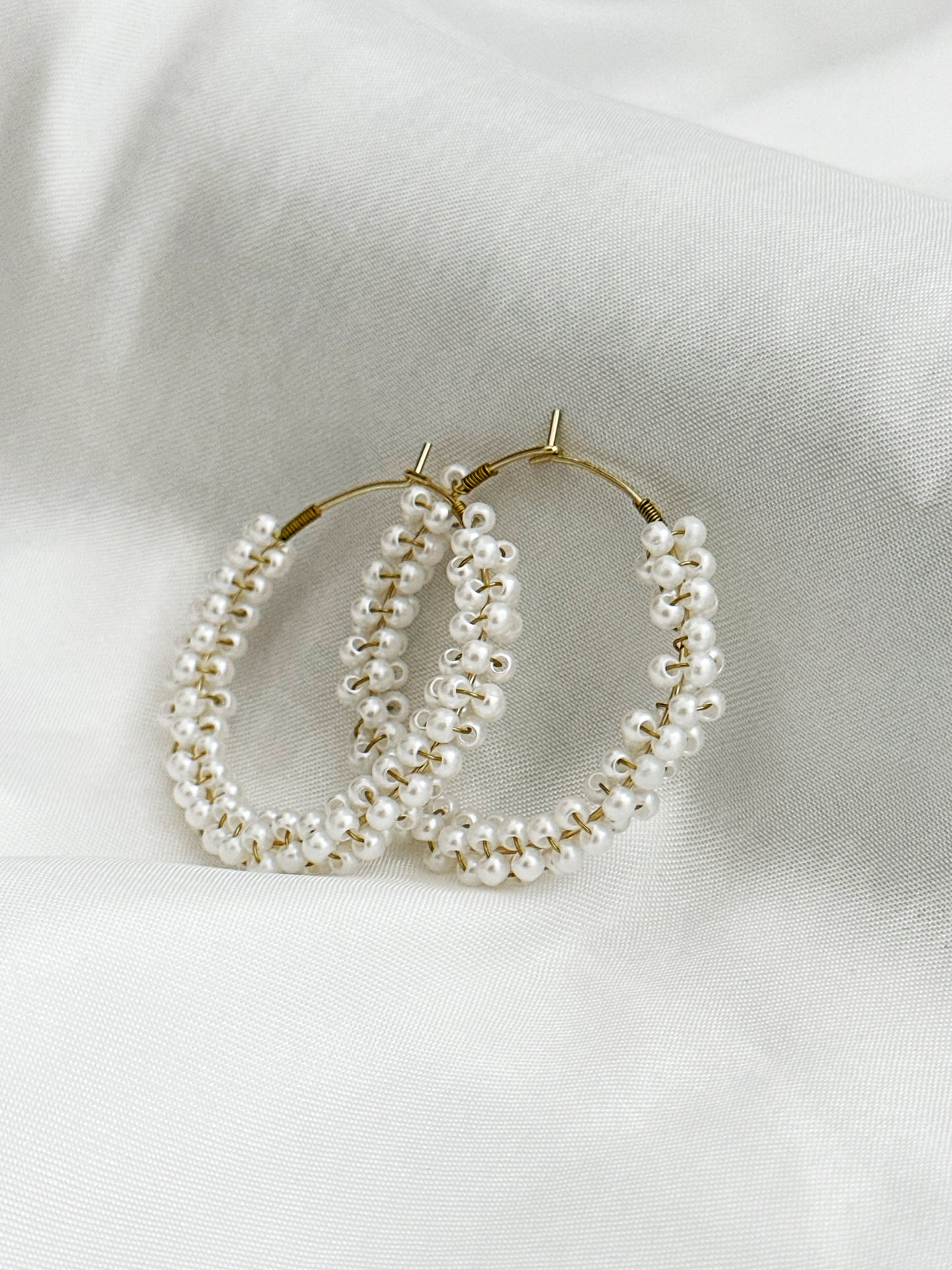Pearl Loop Perlen Creolen Gold Groß – Edelstahl Ohrringe Hochzeit Braut