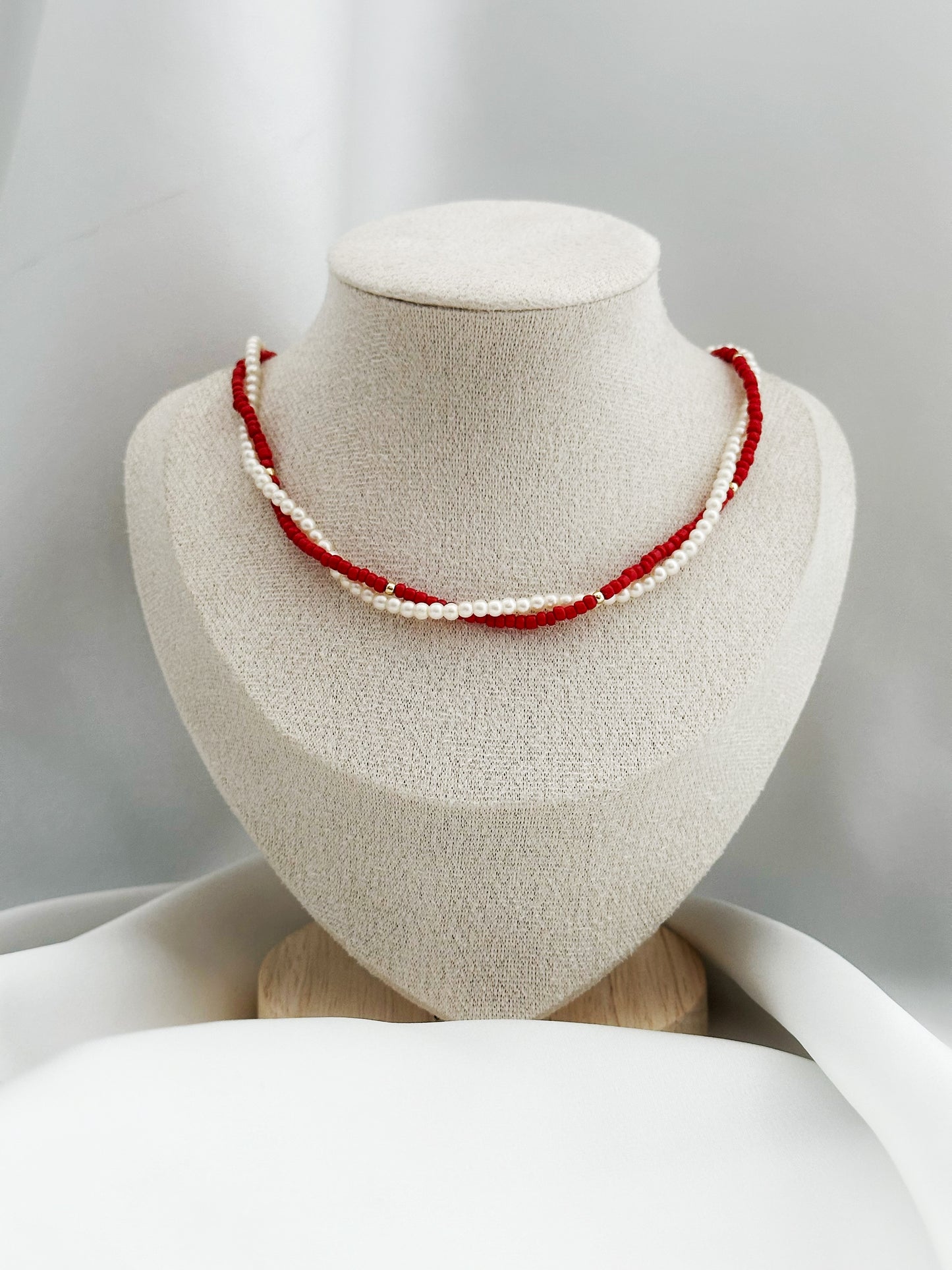 Rote Ivory Perlenkette Damen, Doppelreihige rote Perlen Halskette, Cherry Pearl Schmuckdesign